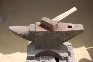 blacksmit anvil and hammer